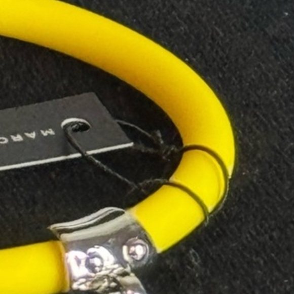 Marc By Marc Jacobs Yellow - Picture 3 of 3